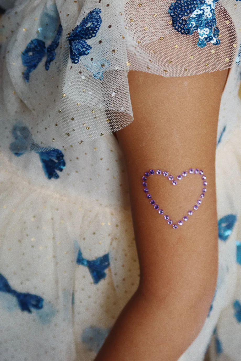 Hot Konges Sløjd ÆDELSTEN OG TATOVERINGER - girl