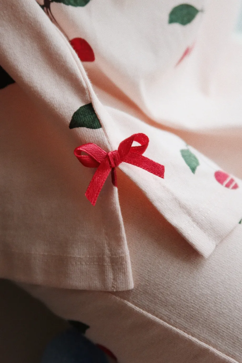 Store Konges Sløjd Drey bluse - MA GRANDE CERISE PEONY magrandecerisepeony