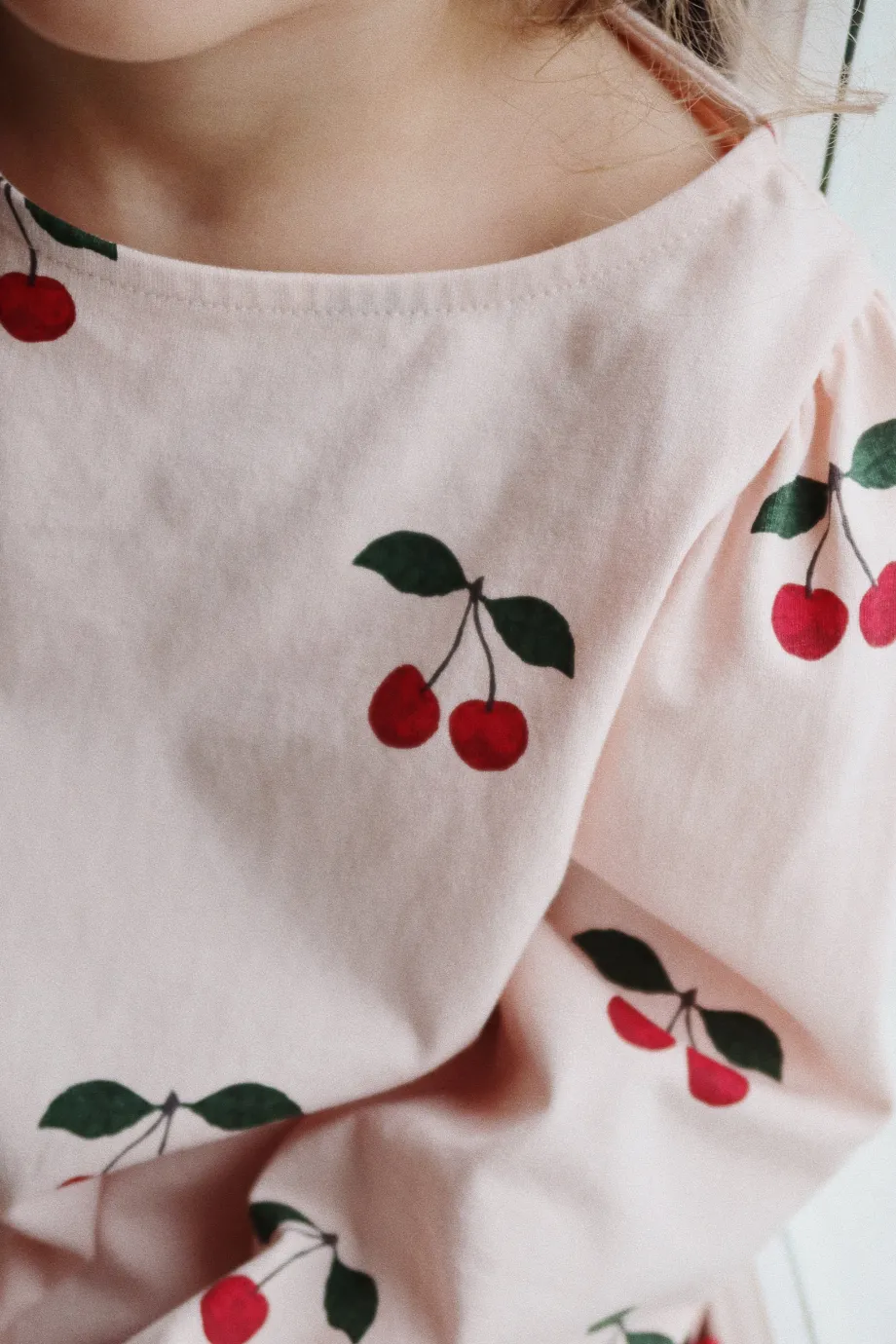 Store Konges Sløjd Drey bluse - MA GRANDE CERISE PEONY magrandecerisepeony