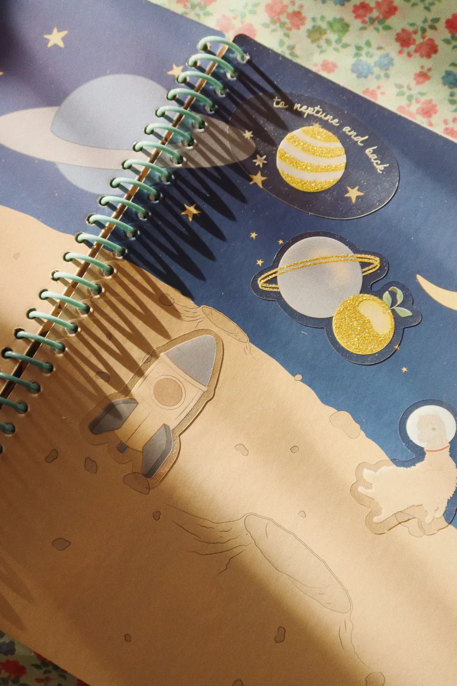 Best Konges Sløjd klistermærkebog - green