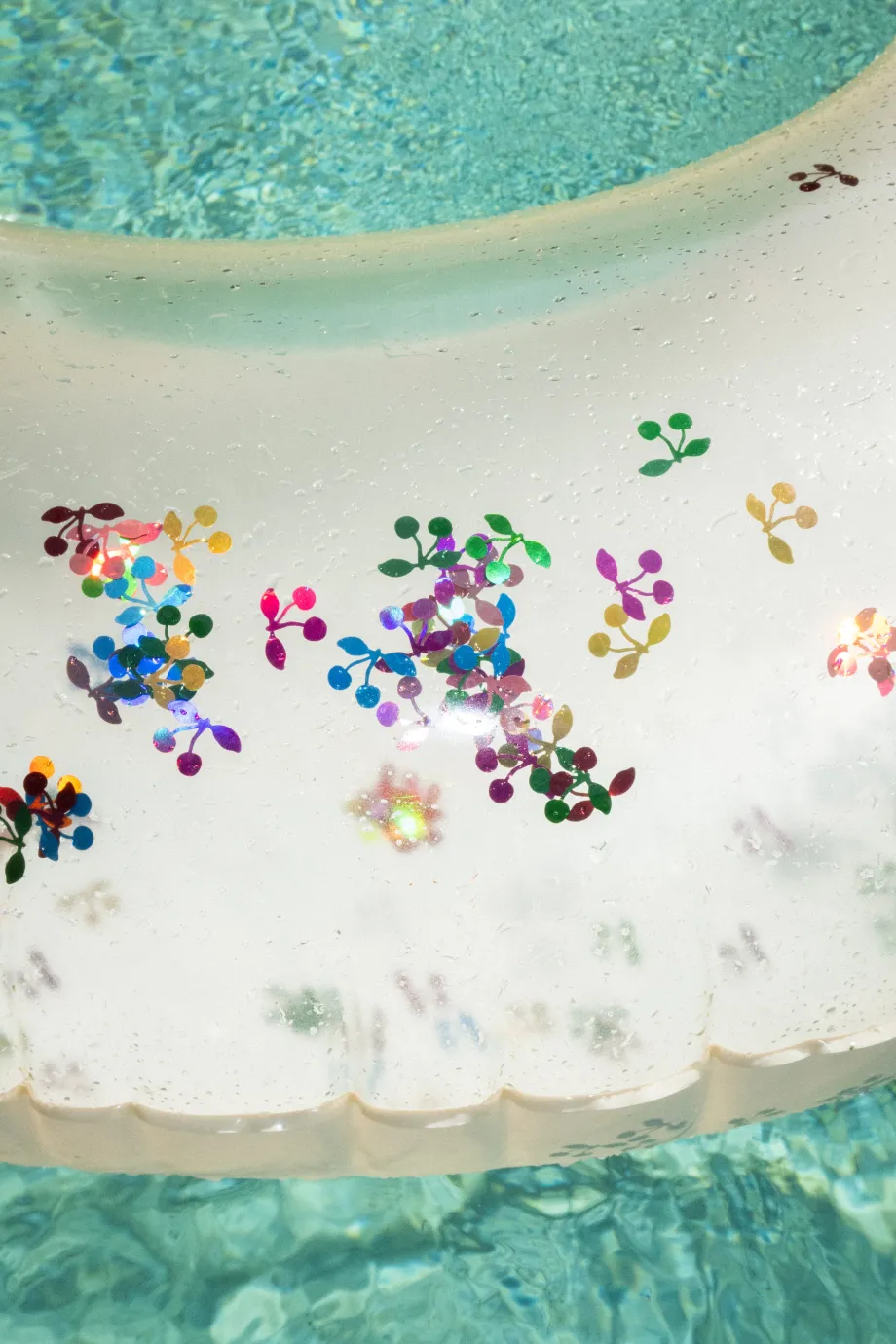 Shop Konges Sløjd kæmpe badering - MULTI CHERRY TRANSPARENT multicherrytransparent