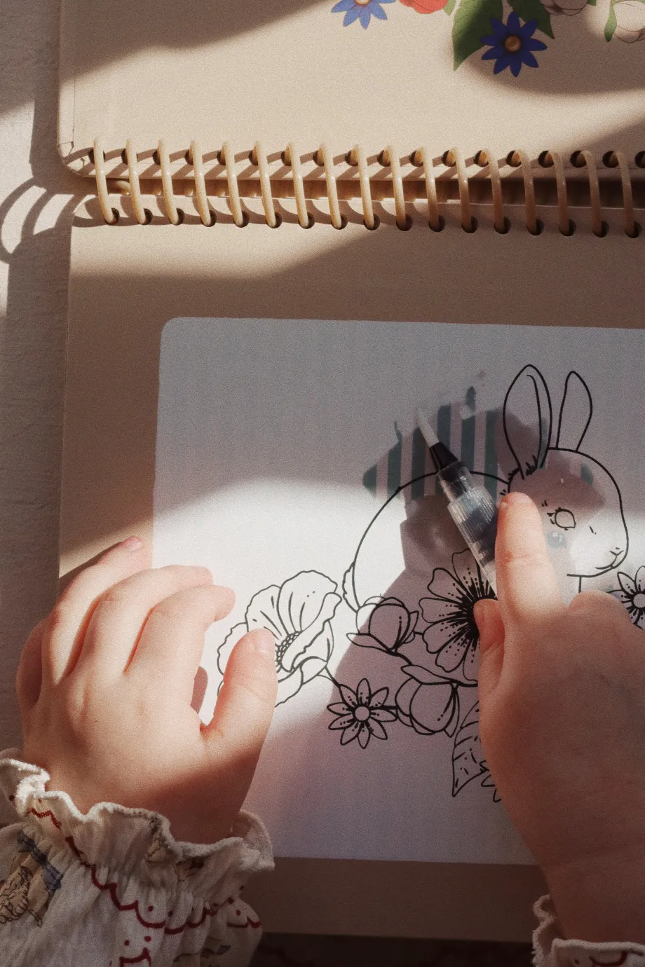 Flash Sale Konges Sløjd magic malebog - OFF WHITE offwhite