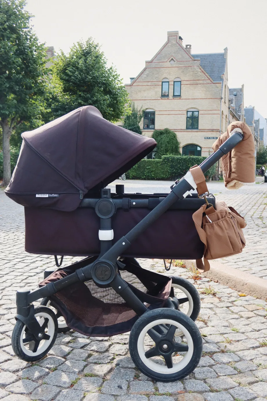 Flash Sale Konges Sløjd NOHR BARNEVOGNSVANTER - walnut