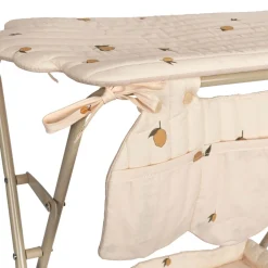 Best Konges Sløjd puslebord til dukke - lemon