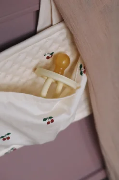 Clearance Konges Sløjd sengelomme - cherry